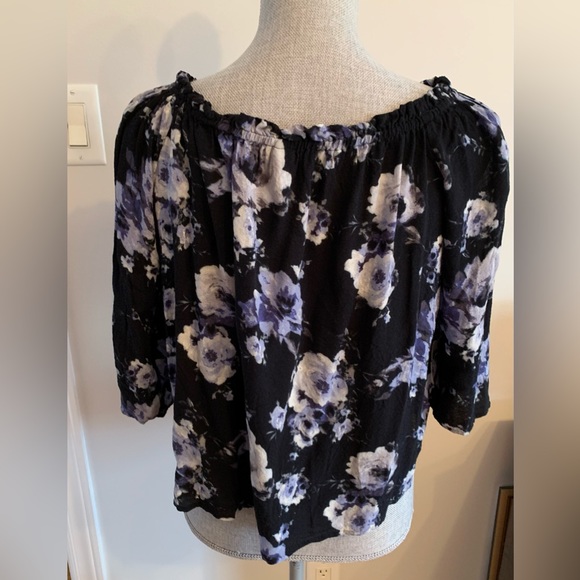 Design Lab Sweater - Picture 2 of 5